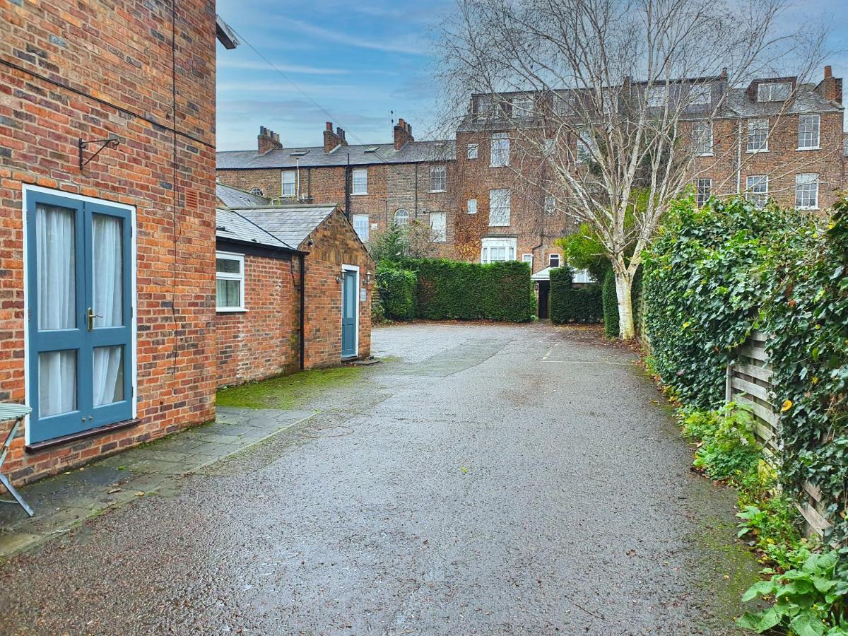 Holmwood House Guest Accommodation York Exterior photo